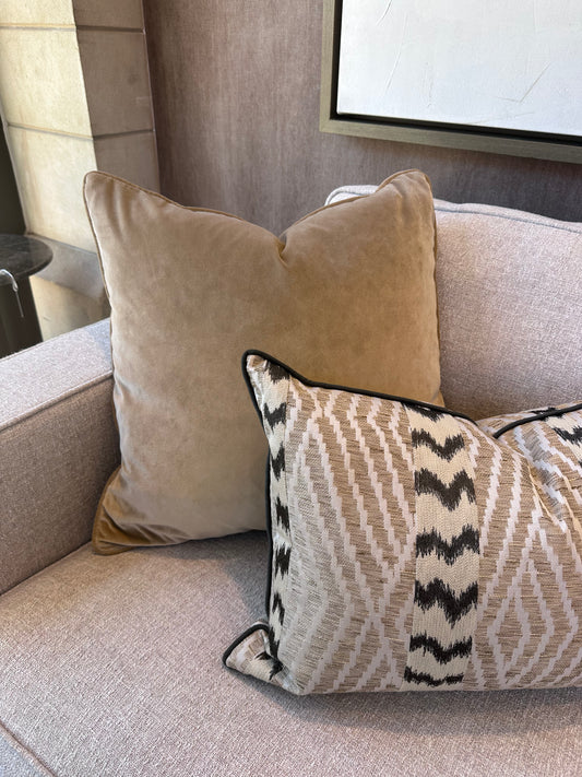 22" Sand Velvet Piped Cushion