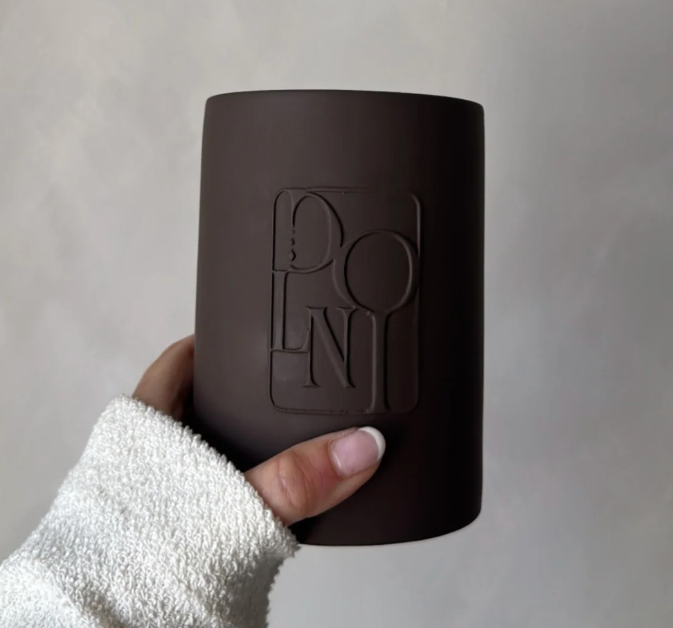 Dolni Large Brown Ceramic 600g Tobacco & Oud Candle