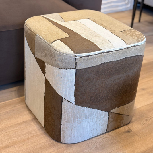 Cube Footstool - Cubilete