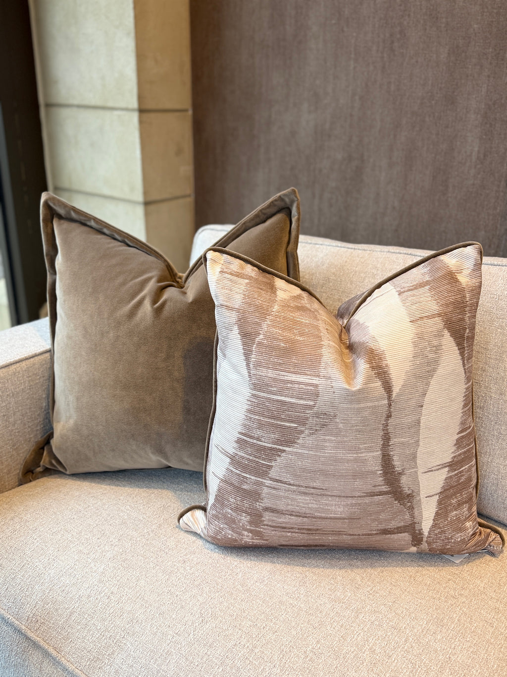 24" Taupe Velvet Oxford Cushion