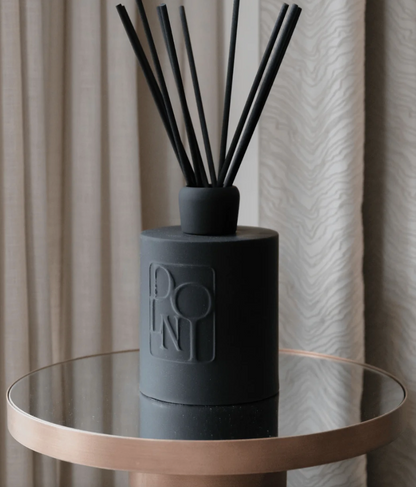 Dolni Extra Large Black Ceramic Rodí Noir Reed Diffuser