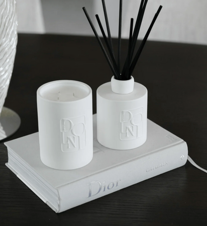 Dolni Large White Ceramic Blackberry Oud 500ml Reed Diffuser