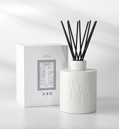Dolni Large White Ceramic Blackberry Oud 500ml Reed Diffuser