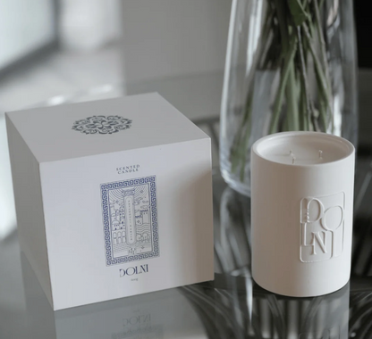 Dolni Large White Ceramic 600g Amber & Patchouli Candle