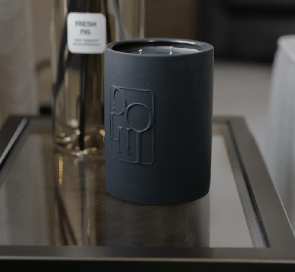 Dolni Large Black Ceramic 600g Tuberose & Sandalwood Candle