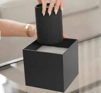 Dolni Large Black Ceramic 600g Tuberose & Sandalwood Candle