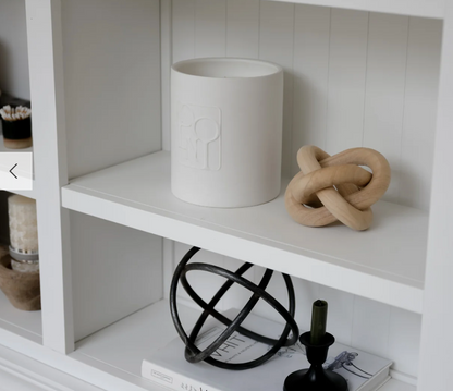 Dolni XL White Ceramic 2200g Amber & Patchouli Candle