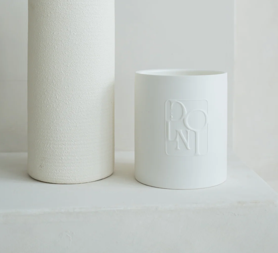 Dolni XL White Ceramic 2200g Amber & Patchouli Candle