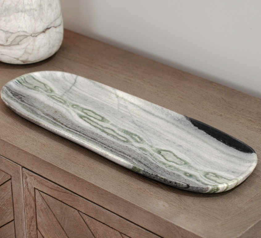 Kiara Black and White Oval Plate