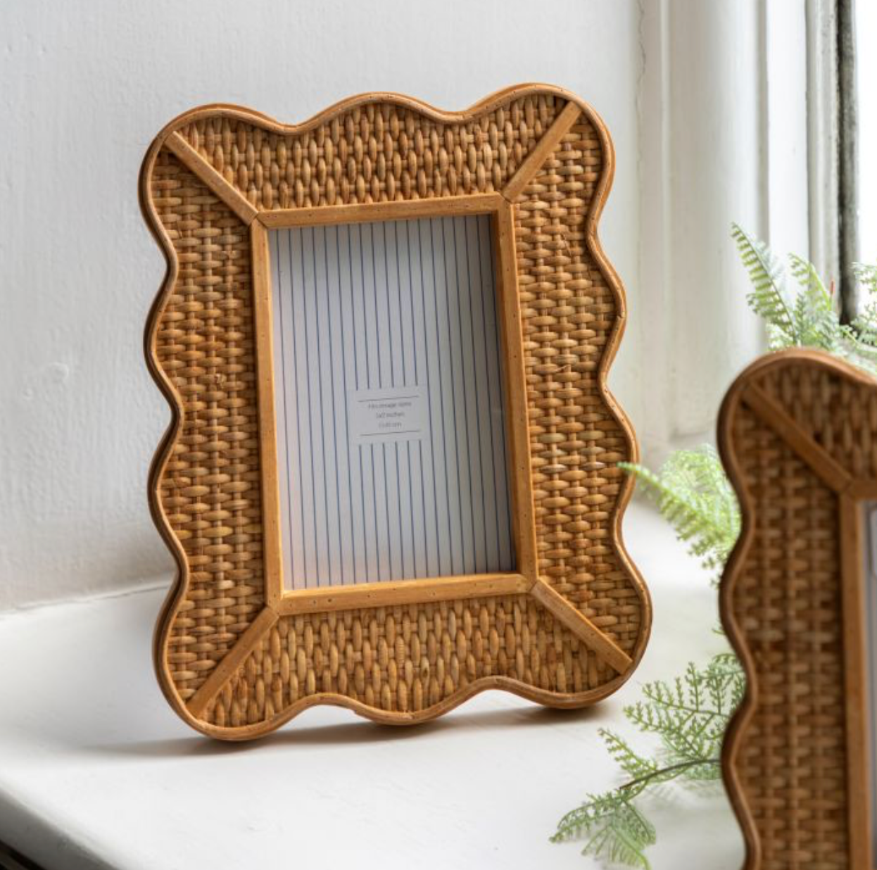 Ayora Rattan Photo Frame 7"x 5"