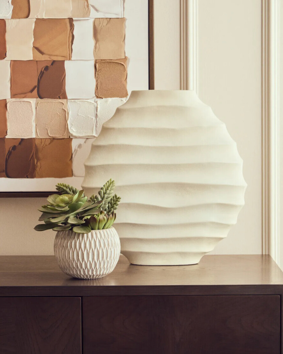 Mira Large Ivory Finish Rippled Round Vase